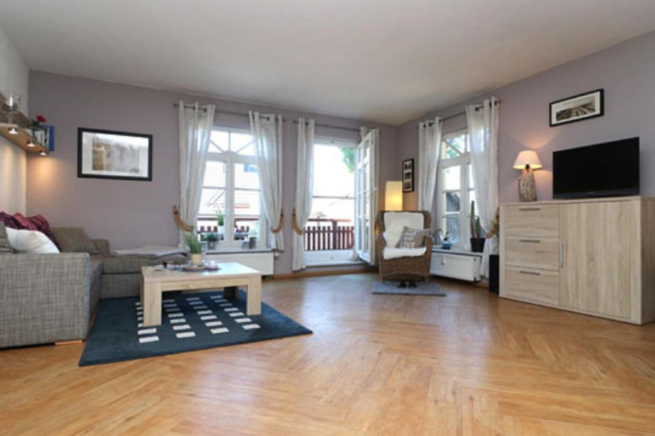 App Dreimaster Apartment Аренсхоп Екстериор снимка